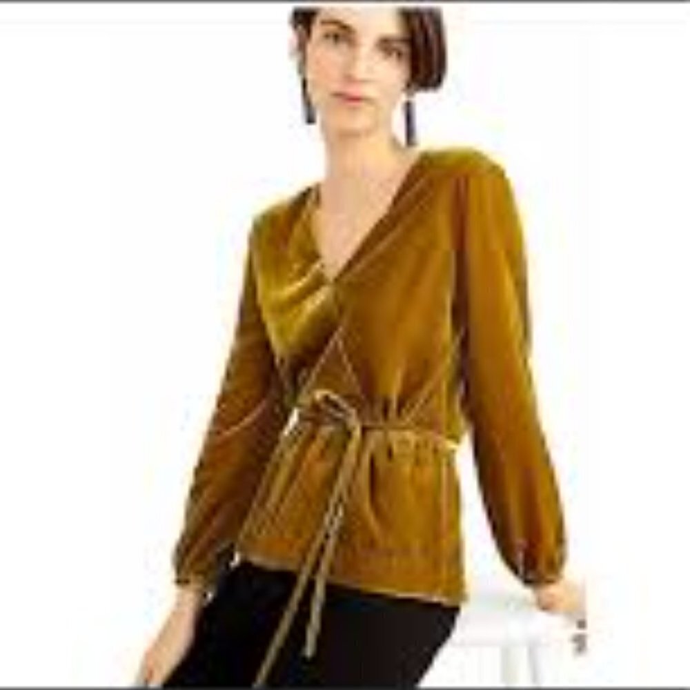 ✅ J.Crew Faux-wrap top in Vintage Gold velvet Size 10 Long Sleeve‎